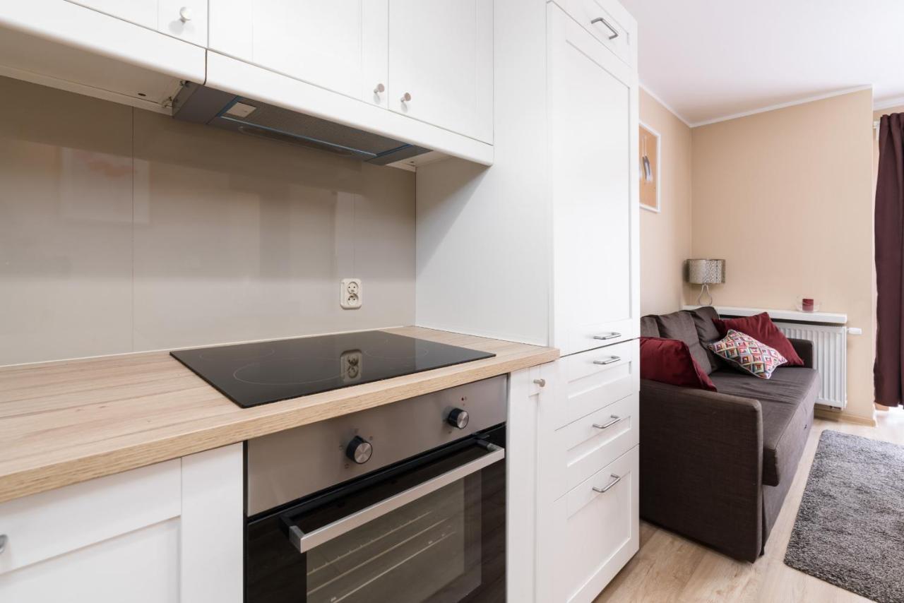 Czarnieckiego Apartment With Balcony Poznan By Noclegi Renters Dış mekan fotoğraf